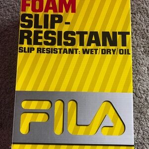 Fila Memory Wrokshift Slip Resistant 1SG30002-001 Men’s US 10.5 Black Work Shoe